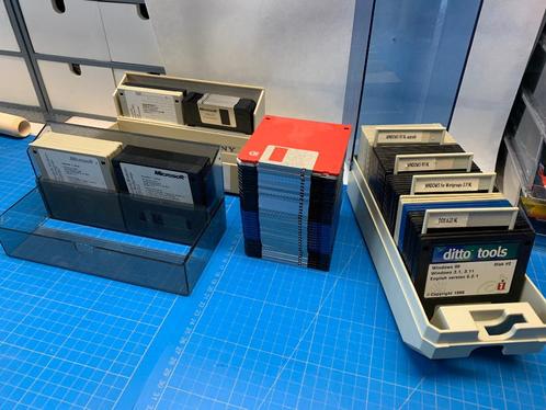 Ruim 100 Originele Windows Diskettes