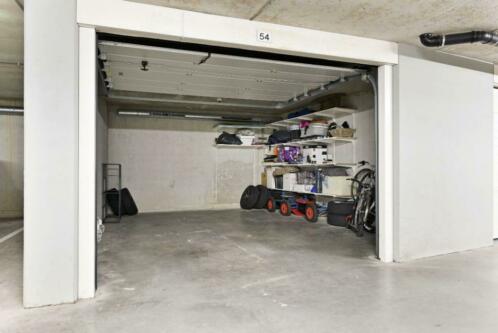 Ruime garagebox te huur in afgesloten parkeerkelder rand cen