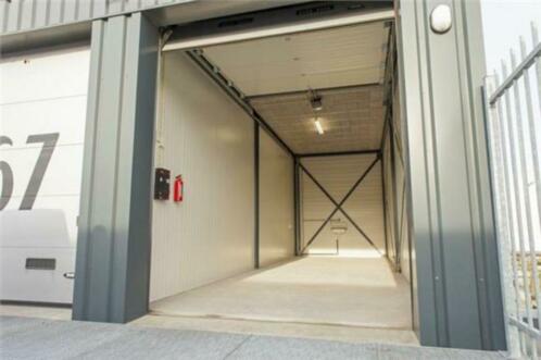 Ruime garageboxen vanaf 32m2 in Obdam direct te aanvaarden 