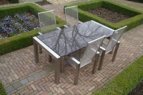 RVS Tafel graniet gepolijst 200x100  4 RVS stoelen 
