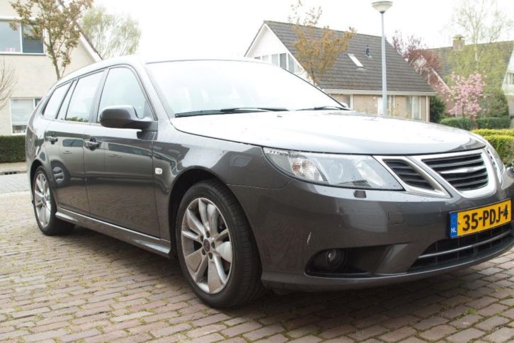 Saab 9-3 1.8 T Estate 2011 Grijs (Hirsch tuning)