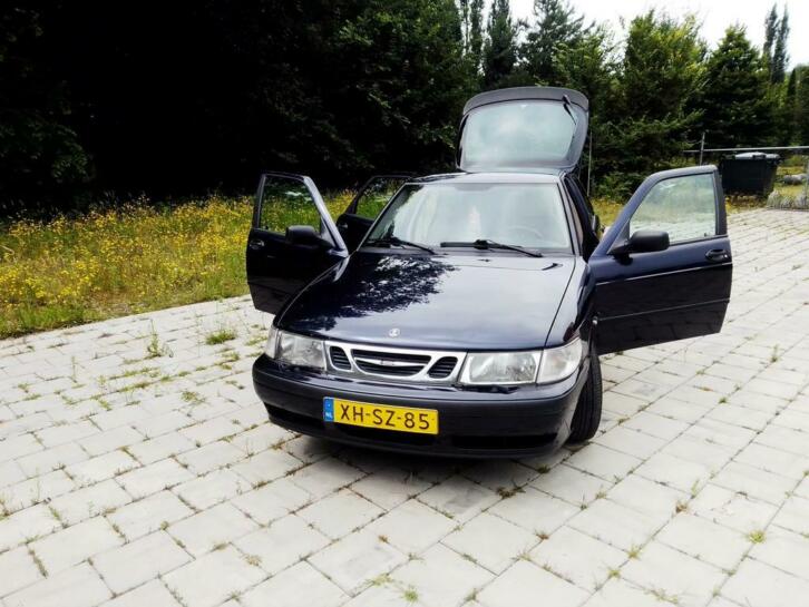 Saab 9-3 2.0 I 1998 Blauw