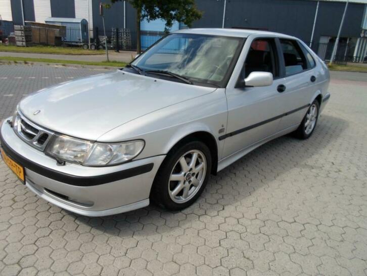 Saab 9-3 2.0 T 2000 Grijs yountimer apk 6-6-2020