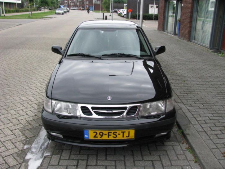 Saab 9-3 2.0 T 2000 Zwart