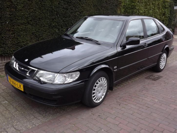 Saab 9-3 2.0 T 2001 Zwart