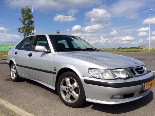 Saab 9-3 2.0 T 2002 Grijs