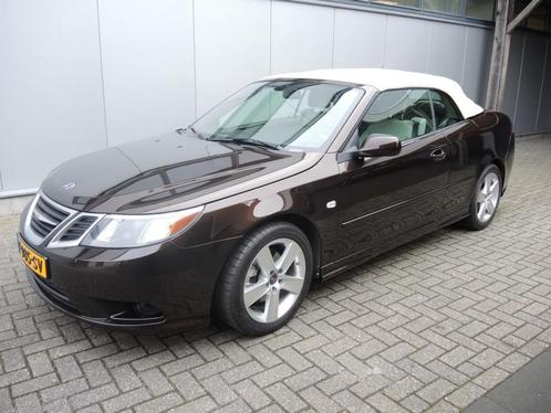 Saab 9-3 Java bruin metallic komt nieuwe kap op.