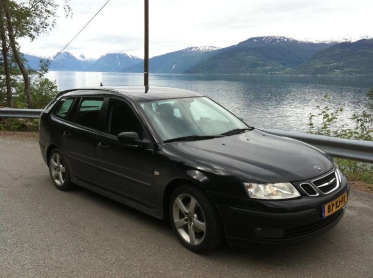 Saab 9-3 Sport Estate 1.9 TiD 120pk Business Ed. 2007 Zwart 