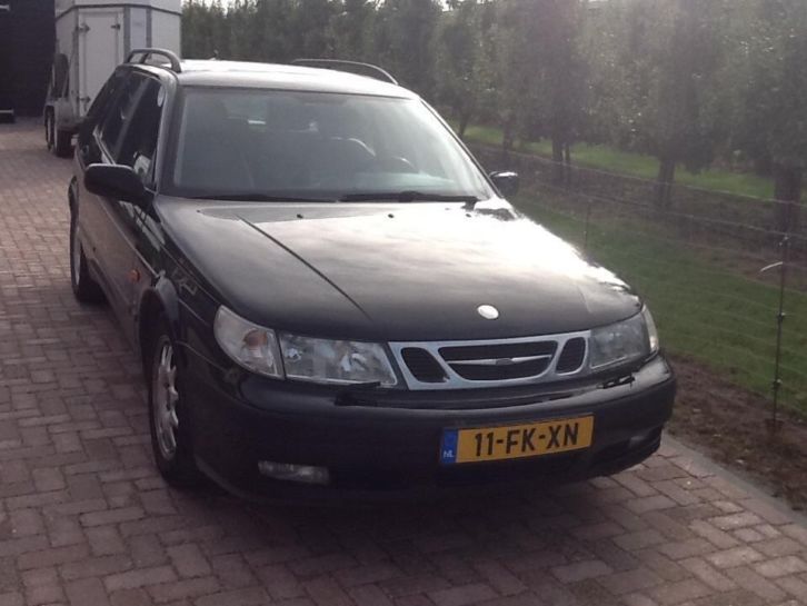 Saab 9-5 2.0 T Estate 2000 Zwart
