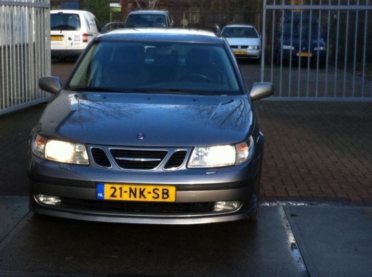 Saab 9-5 2.0 T Estate 2002 Grijs Lederen bekleding, PDC