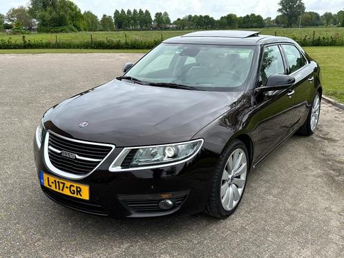 Saab 9-5 2.0 TID 118KW AUT 2011 Bruin Vector