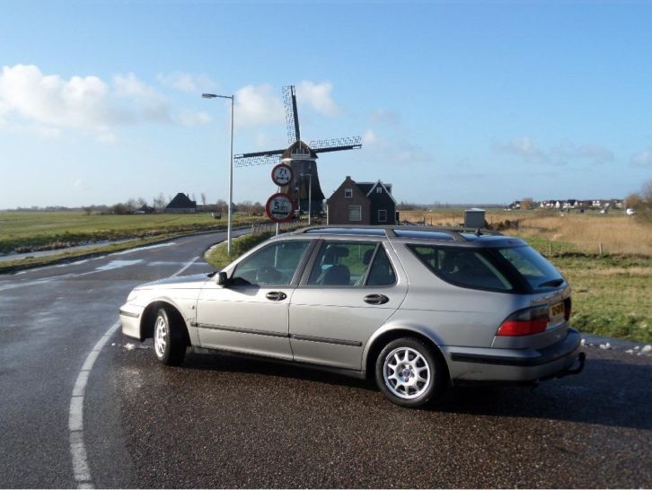 Saab 9-5 2.0 Turbo Estate automaat Tijdloze auto