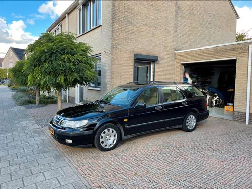 Saab 9-5 2.0T Estate 2000 Zwart, Leer