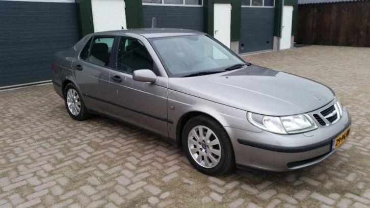 Saab 9-5 2.2 TID 2004 Grijs