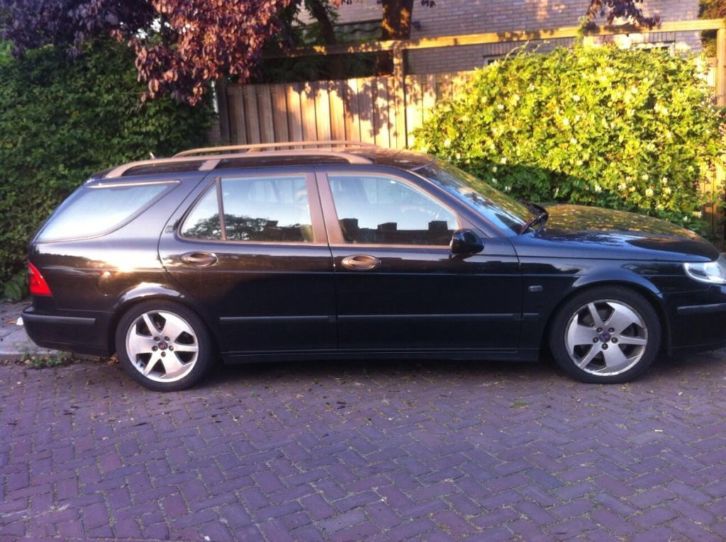 Saab 9-5 3.0 TID V6 Estate 2001 Zwart