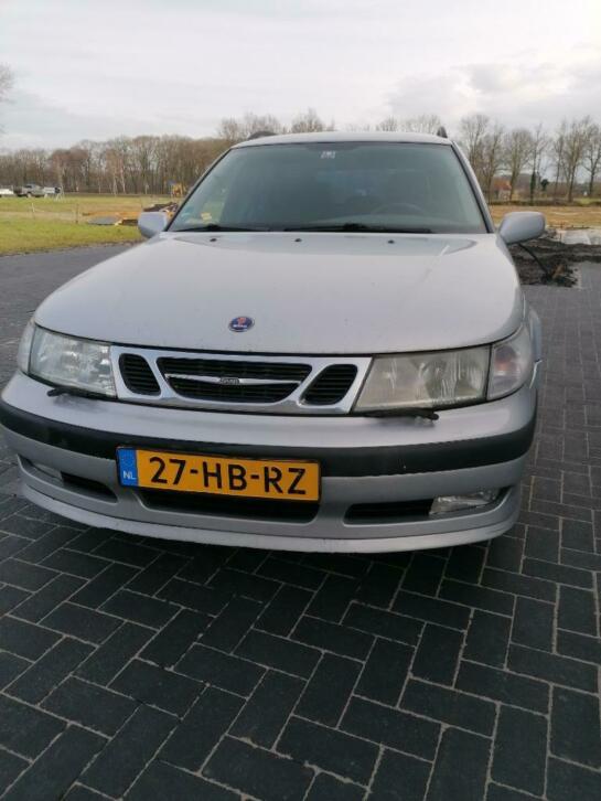 saab 9-5 station grijs