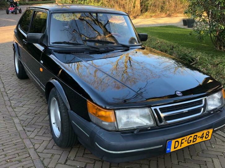 Saab 900 2.0 16 S HB U9 1991 Zwart