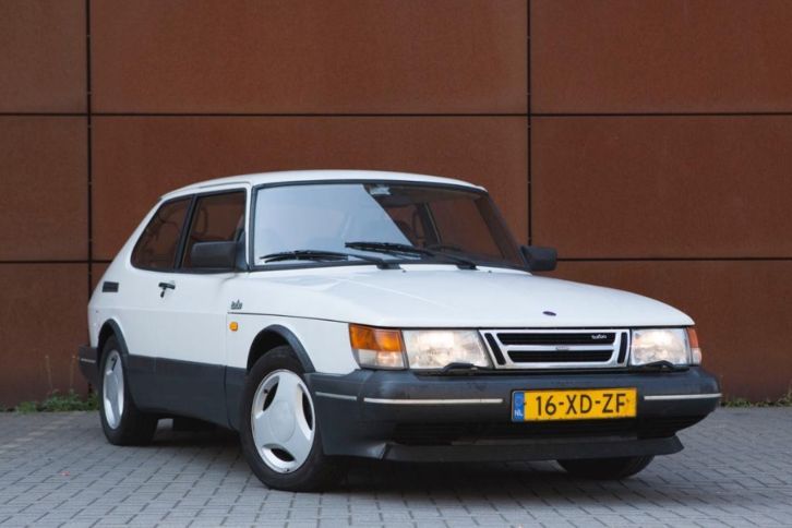 Saab 900 2.0 T16 S HB B6 1988 Wit