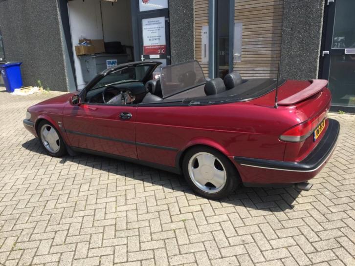 Saab 900 2.0 Turbo Cabrio 1994 Rood