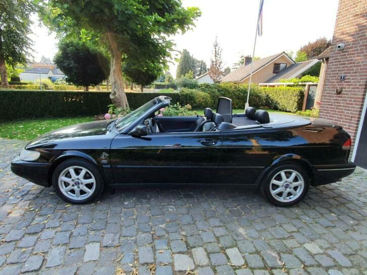 Saab 900 2.3 SE Cabriolet 1997 Zwart