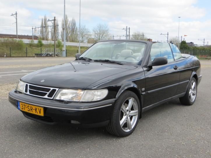 Saab 900 Cabrio 2.0 SE NIEUWE APK (bj 1997)