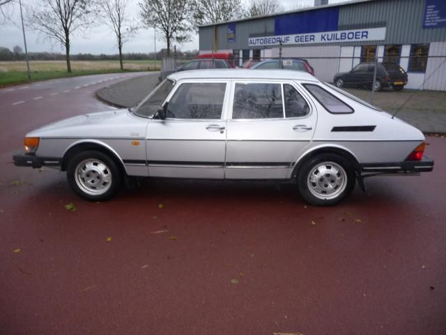 Saab 900 i 2.0 C