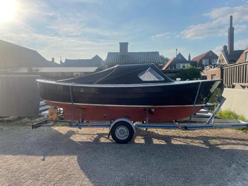 saga 20 sloep met sterke volvo penta diesel 2 cilinder