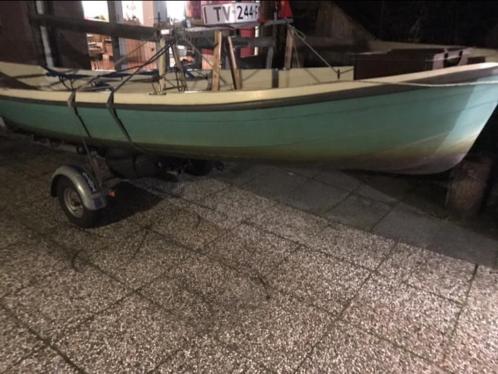Saiman roeiboot motorboot terhi