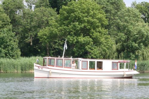 salonboot , notarisboot nostalgisch schip.