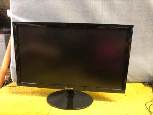 Samsung 24 inch LED monitor  Logitech speakers