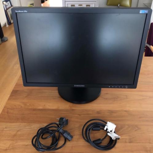 Samsung 24 inch monitor