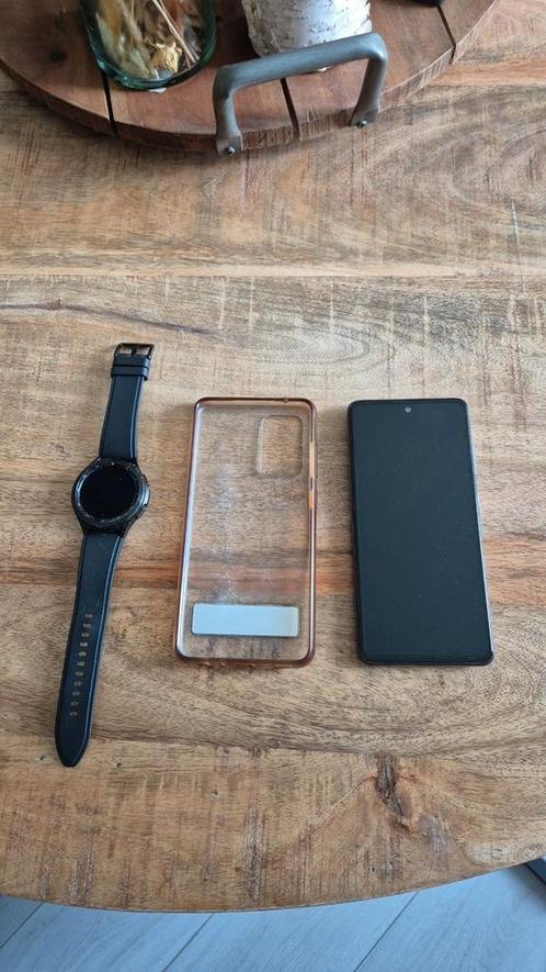 Samsung a52 s 5G telefoon en Samsung Galaxy Watch 4