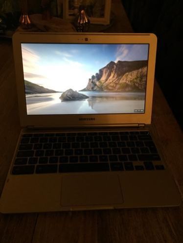 Samsung chromebook XE303C12 met oplader