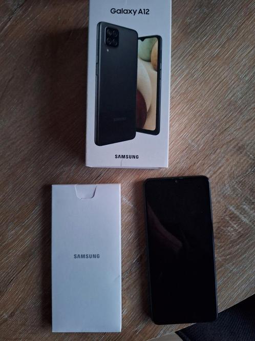 Samsung galaxy A12 als nieuw 32GB  128GB sd kaart en doos