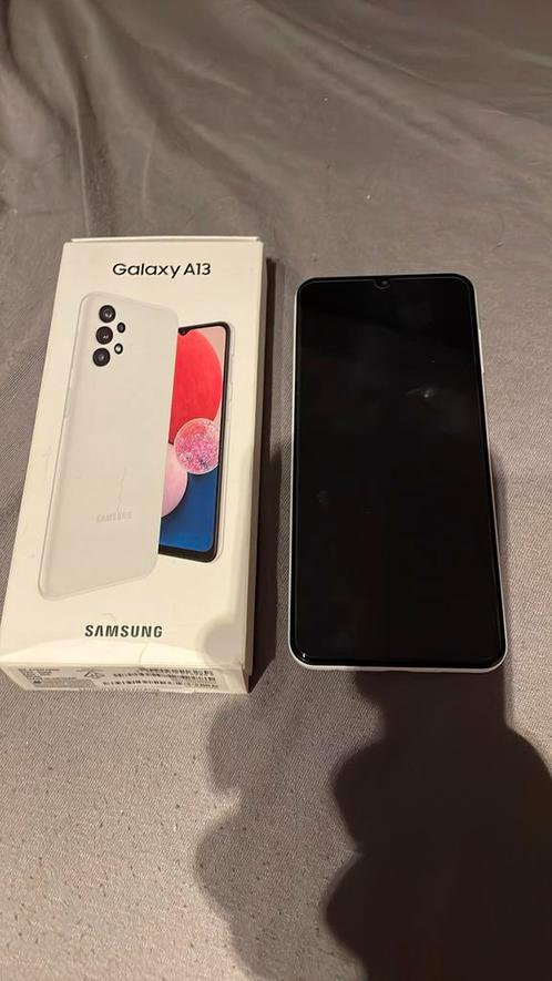 Samsung galaxy a13 gloednieuw met geheugenkaartje