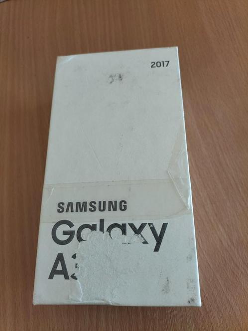 Samsung Galaxy A3 2017 4g 16gb Nieuw Waterdicht
