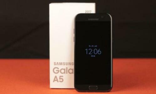 Samsung Galaxy A5  2017  32gb zwart  goud actie 