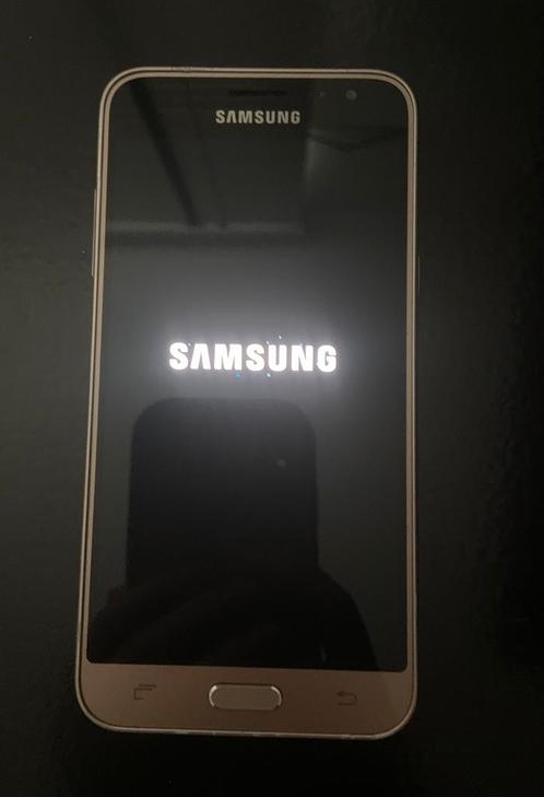 Samsung galaxy J3 6