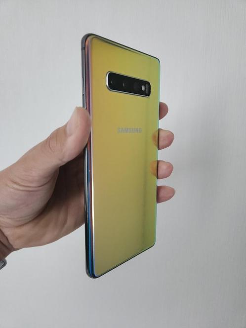 Samsung Galaxy S10 Plus met nieuw scherm  3 gratis hoesjes