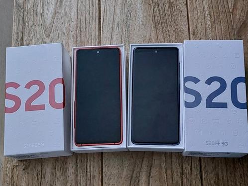 Samsung Galaxy S20 FE 5G 128GB  zwart of rood  nieuwstaat
