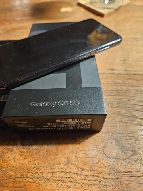 Samsung Galaxy S21 5G inclusief hoes
