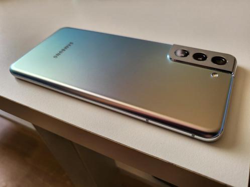 Samsung Galaxy S21 5G  Silver  128GB  3 Hoesjes Krasvrij