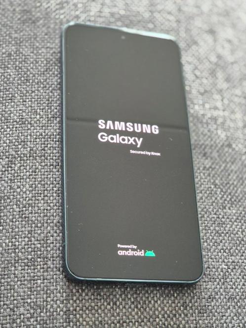 Samsung Galaxy S22 128 GB