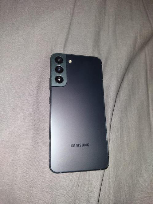 Samsung Galaxy S22 plus