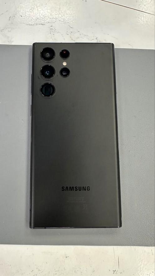 Samsung Galaxy S22 Ultra 128gb nieuwstaat