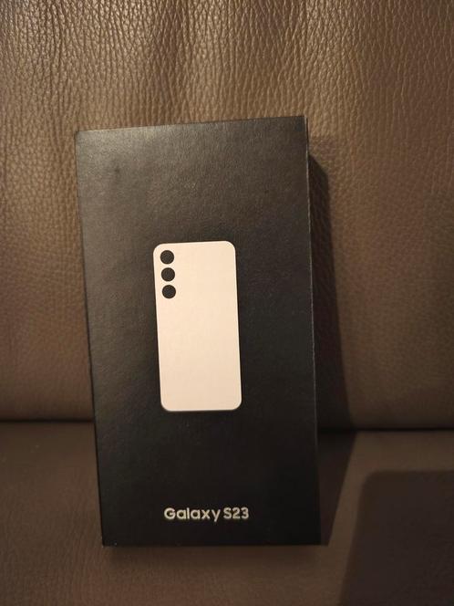 Samsung Galaxy S23 256GB Paars (NIEUW)