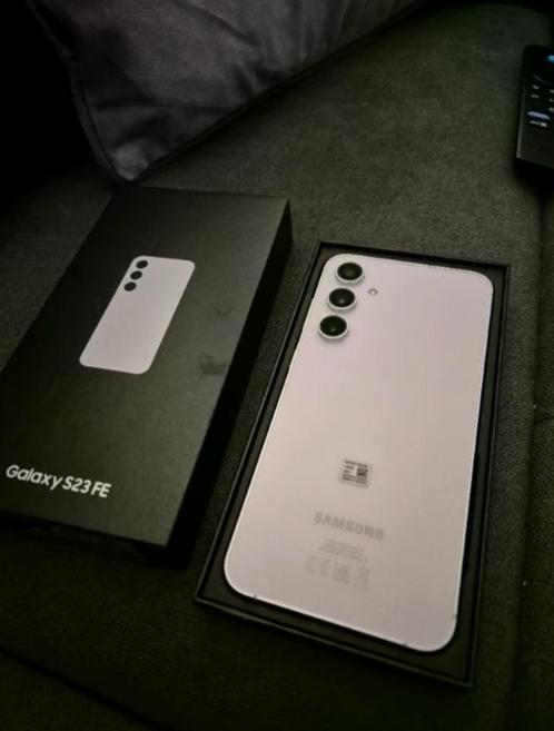Samsung Galaxy S23 FE 128GB - Wit, Zo Goed Als Nieuw