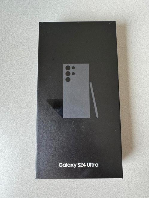 Samsung Galaxy S24 Ultra - Zwart - inclusief 5 hoesjes