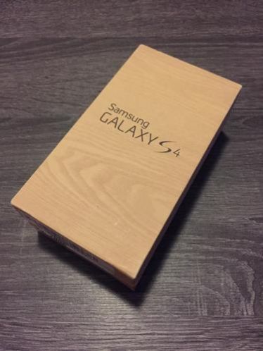 Samsung Galaxy S4 16GB Gloednieuw met GARANTIE