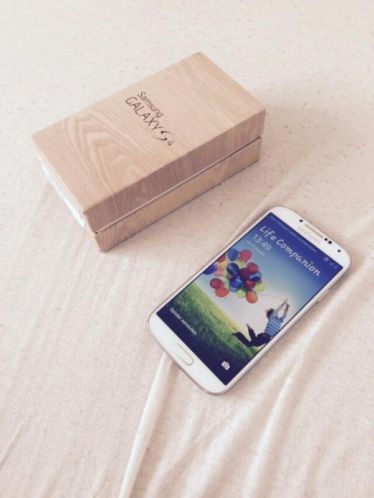 Samsung galaxy s4 Compleet in Doos 